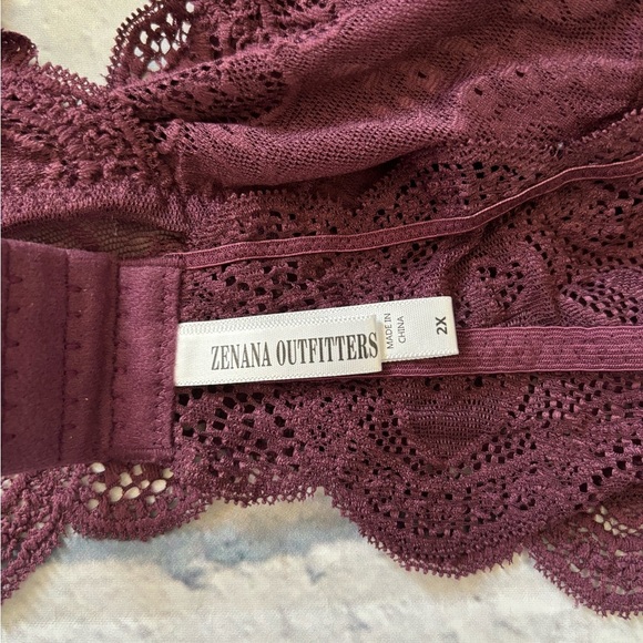 Zenana Outfitters Purple Lace Halter Top Bralette 2XL EUC - Picture 7 of 12